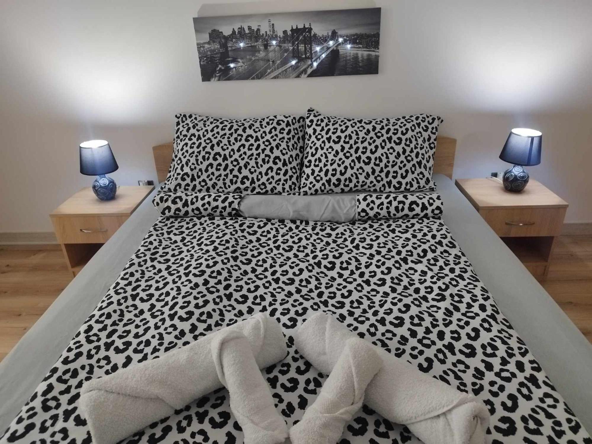 Skopje Sky Apartments & Floor 33Th & 25Th & 19Th & 13Th 12Th With Pool & Spa & Fitness & Parking Included In Price * סקופיה