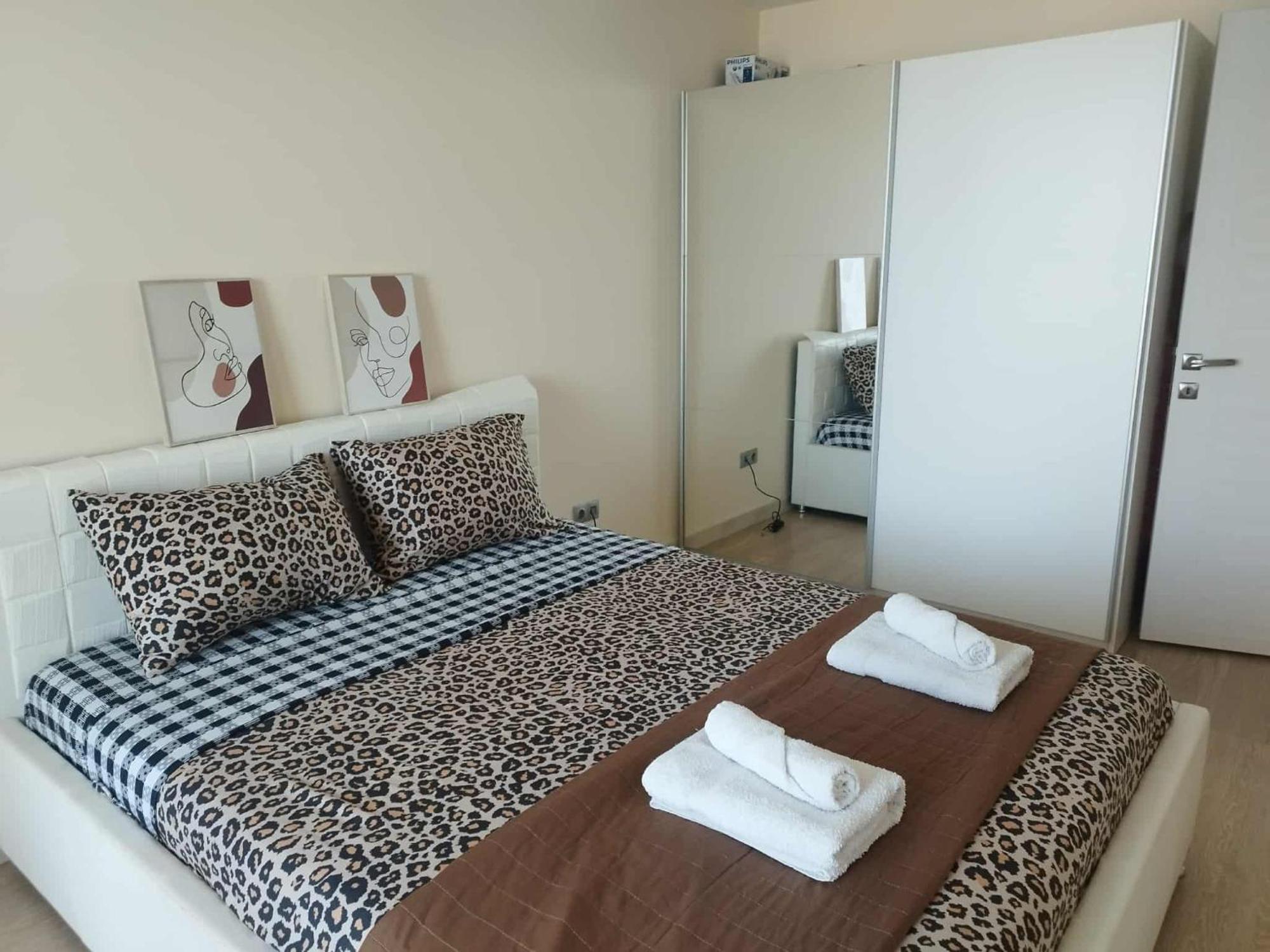Skopje Sky Apartments & Floor 33Th & 25Th & 19Th & 13Th 12Th With Pool & Spa & Fitness & Parking Included In Price